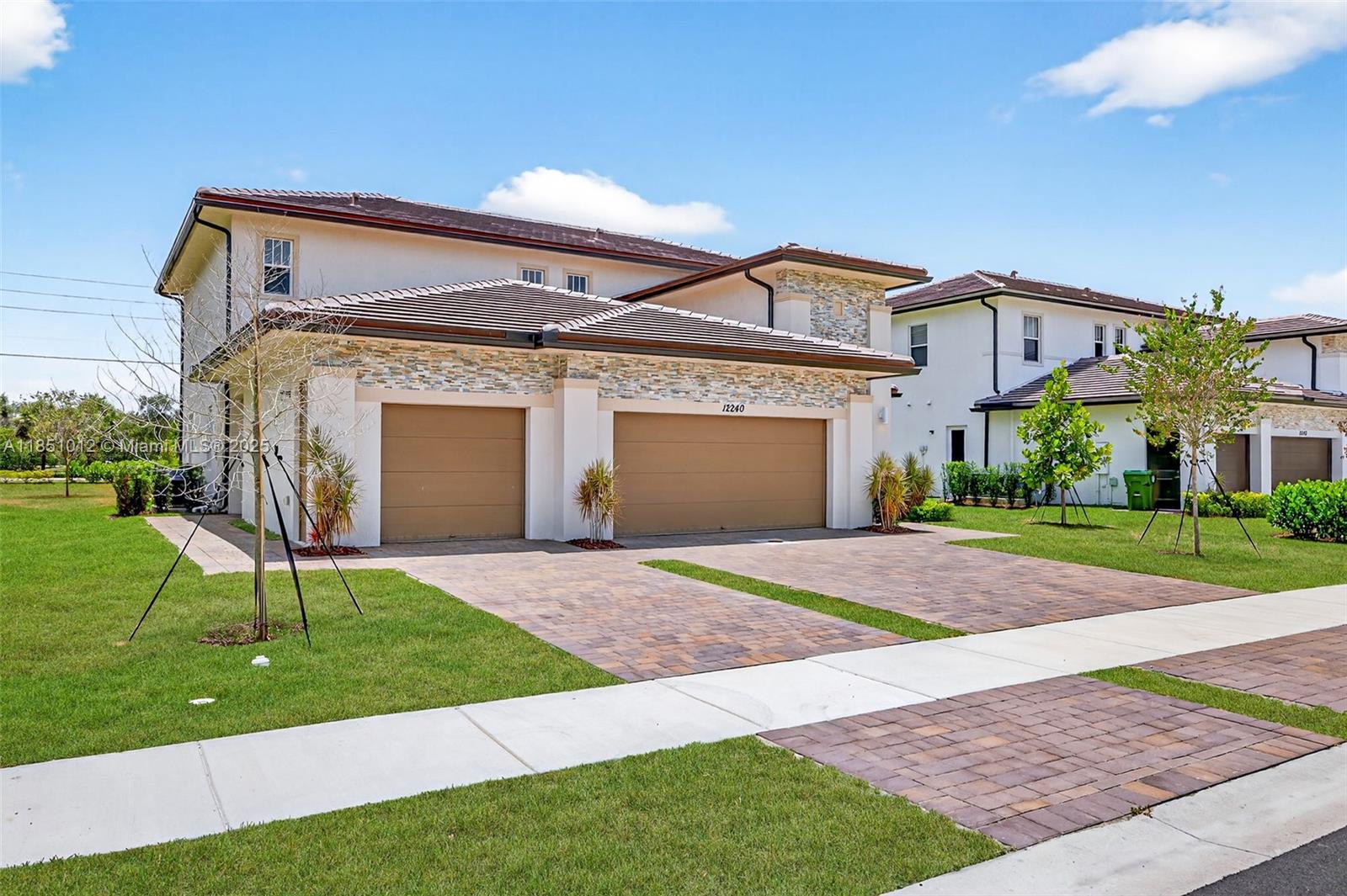 12240 SW 44th Ct, Davie FL 33330