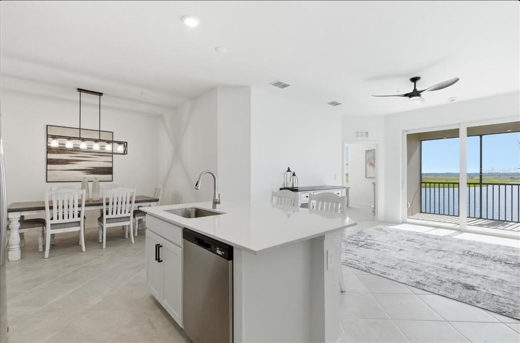 19140 SCALLOP LOOP UNIT 308, LAKEWOOD RANCH, FL — photo 5 of 19