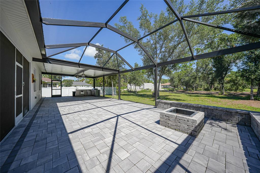 2592 INGLES AVENUE, NORTH PORT, FL — photo 4 of 30