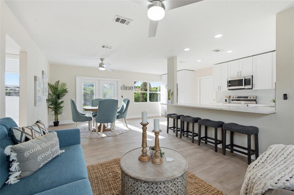 1060 JACKSON STREET, LARGO, FL — photo 4 of 30
