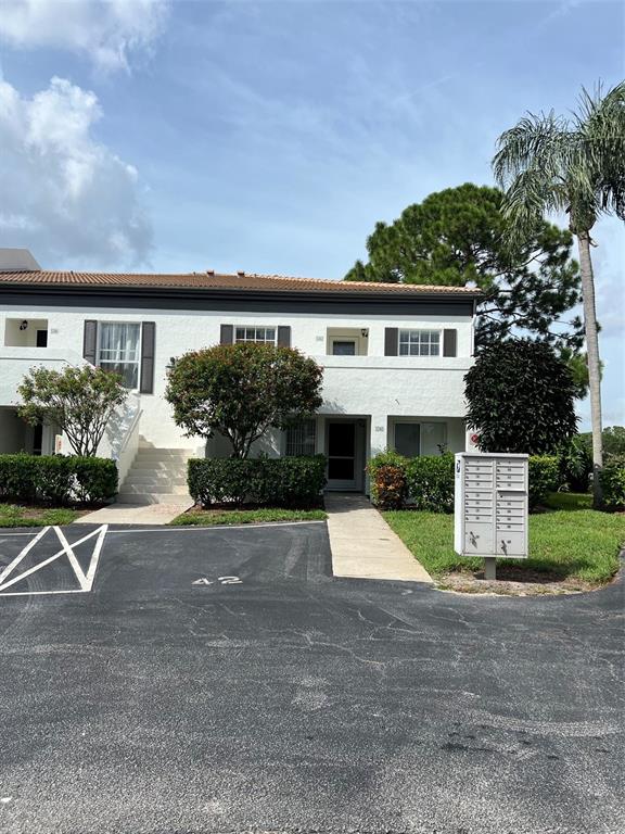 5242 WEDGEWOOD LANE UNIT 62