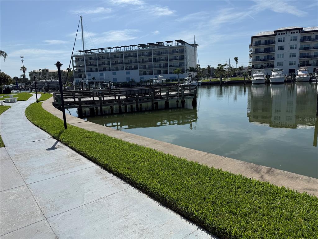 179 MEDALLION BOULEVARD UNIT D, MADEIRA BEACH, FL — photo 2 of 30