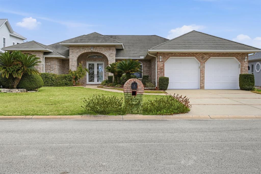407 PALM DRIVE
