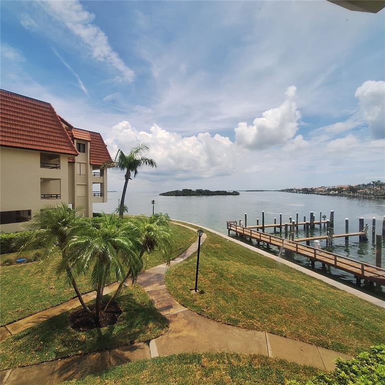 132 1ST STREET E UNIT 101, TIERRA VERDE, FL — photo 3 of 30