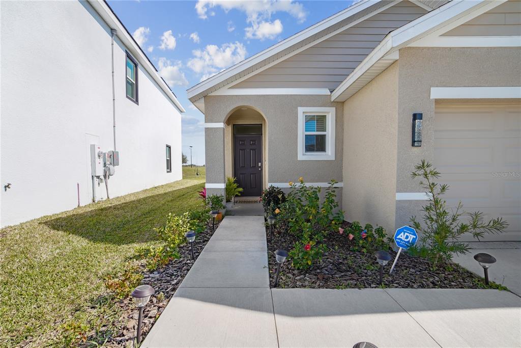 10665 PENNY GALE LOOP, SAN ANTONIO, FL — photo 5 of 30