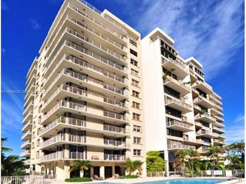 801 N Venetian Dr # 1103, Miami FL 33139