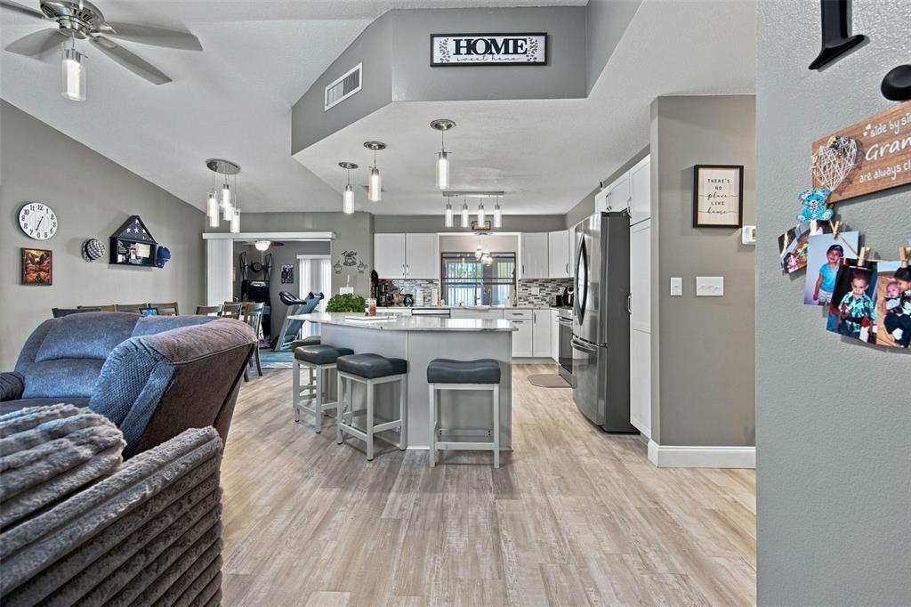 4211 AUGUSTINE ROAD, SPRING HILL, FL — photo 3 of 30