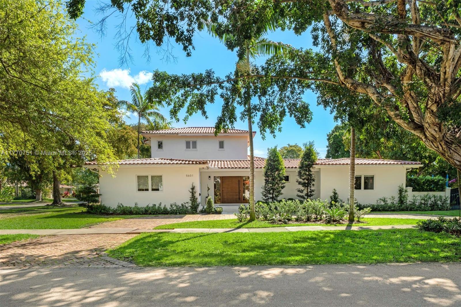5601 San Vicente St, Coral Gables FL 33146