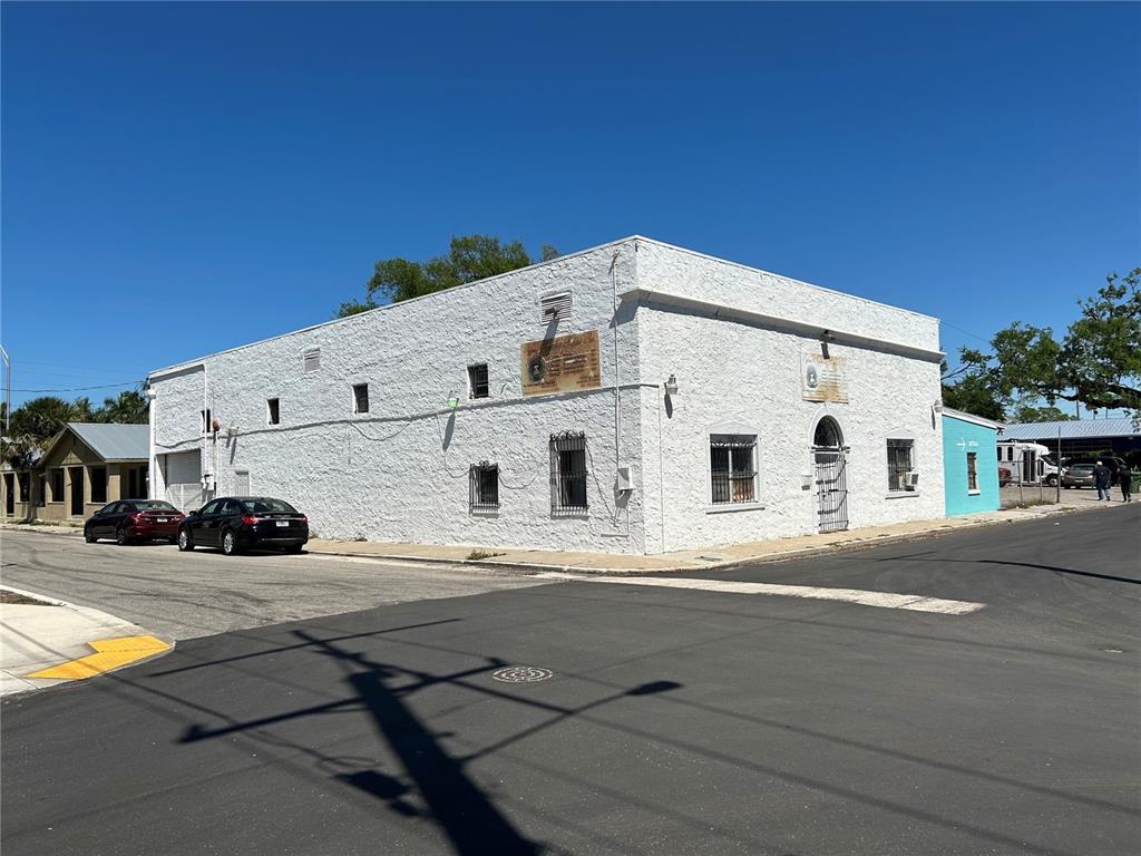 718 7TH AVENUE W UNIT Bradenton