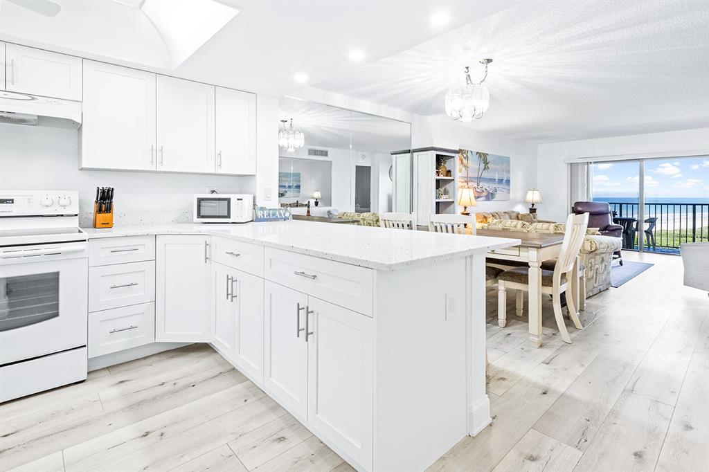 7520 RIDGEWOOD AVENUE UNIT 906