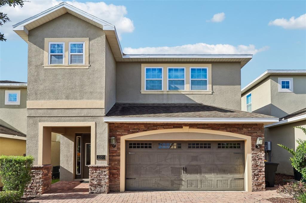 220 PENDANT COURT