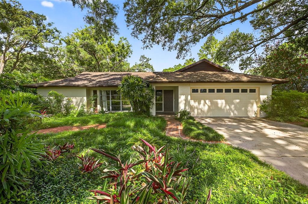 524 GARRARD DRIVE