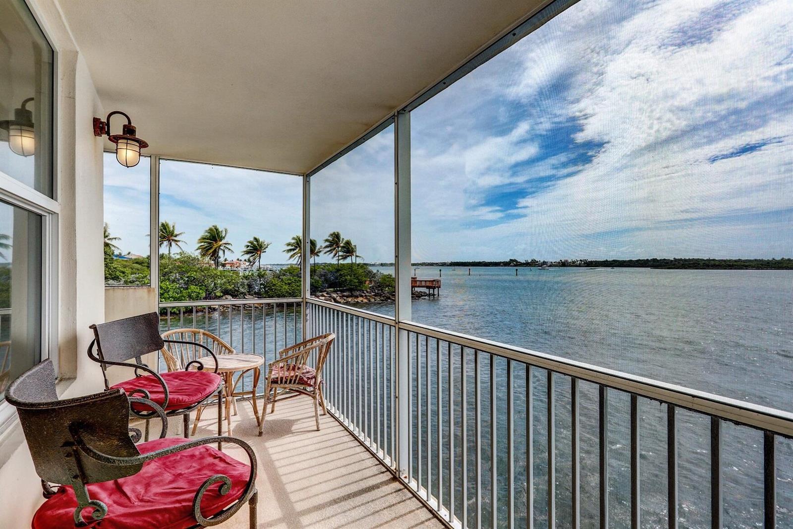 1820 New Palm Way # 201, Boynton Beach FL 33435