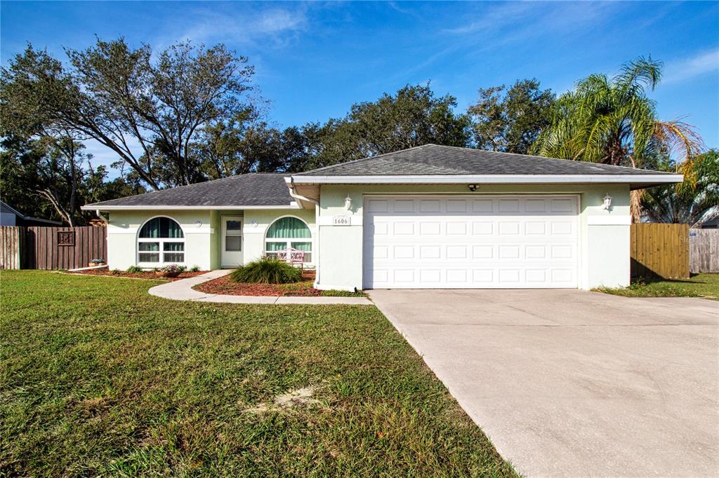 1606 LOGHILL PLACE
