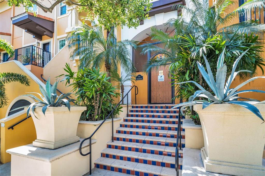 100 4TH AVENUE S UNIT 212