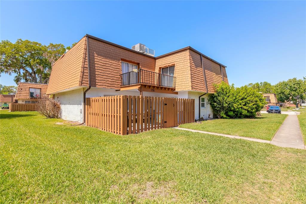 178 MOONSTONE COURT