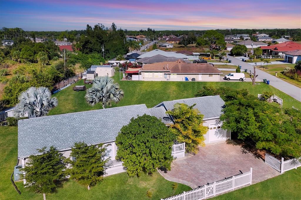 400 ISABEL STREET