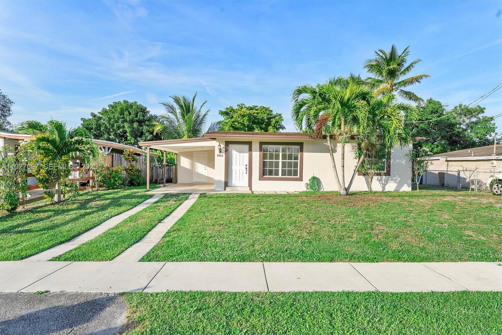 5511 SW 36th Ct, Davie FL 33314