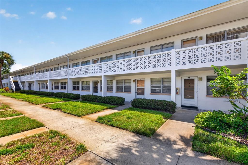 1000 79TH AVENUE N UNIT 111