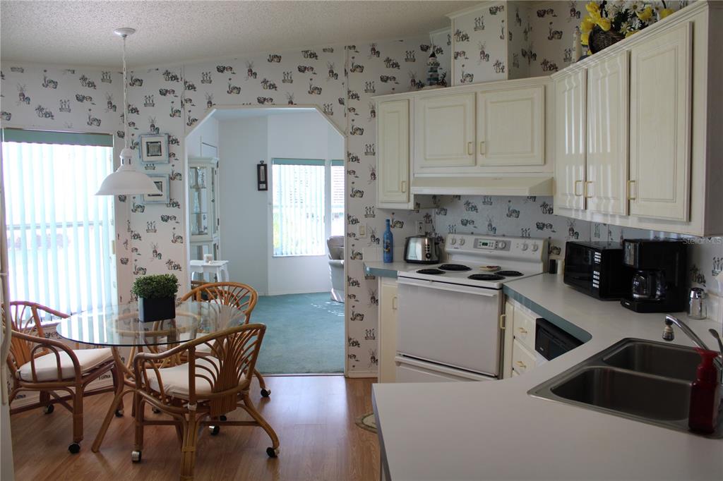 8314 NANCY LANE, ELLENTON, FL — photo 3 of 30