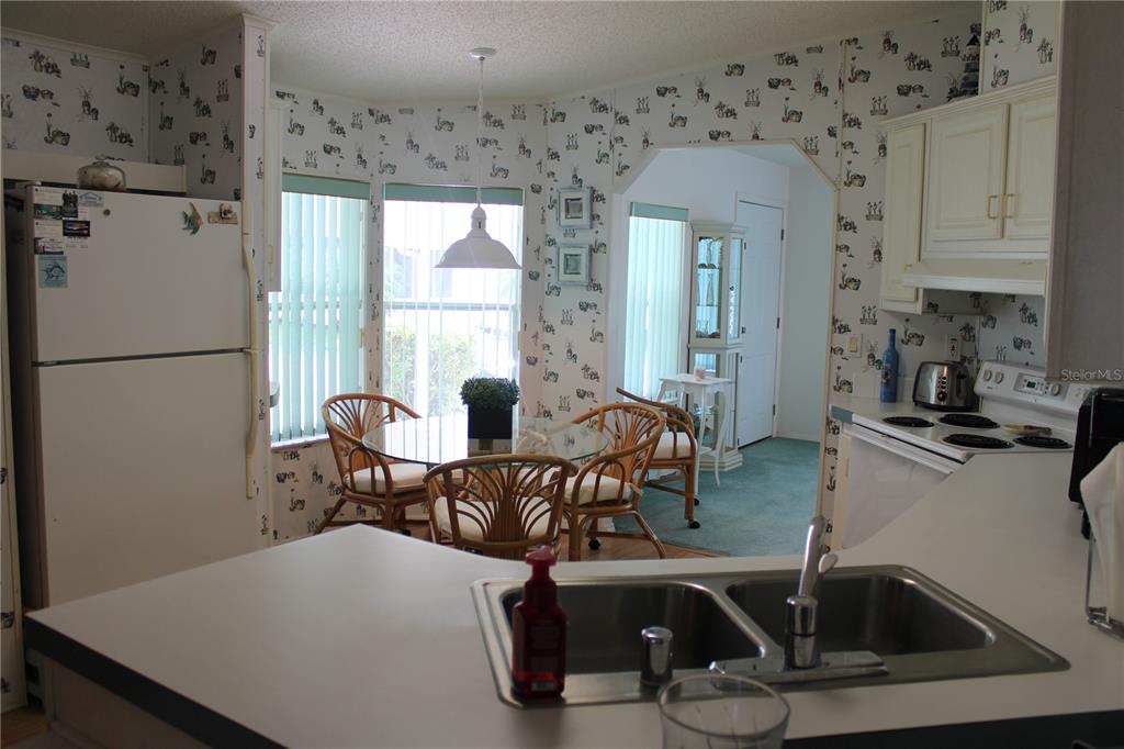 8314 NANCY LANE, ELLENTON, FL — photo 4 of 30