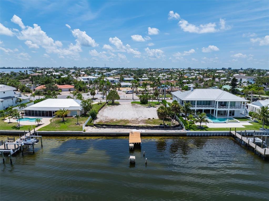 659 KEY ROYALE DRIVE, HOLMES BEACH, FL — photo 5 of 15