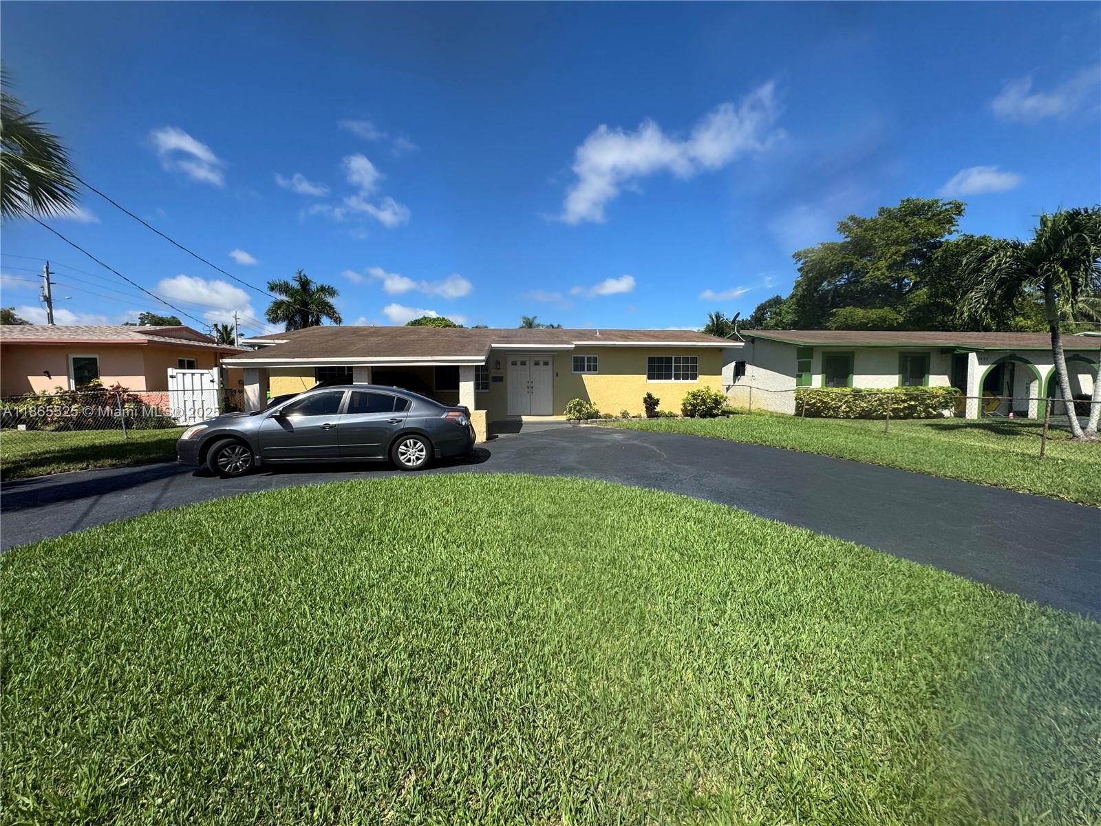 2411 NW 60th Ter, Sunrise FL 33313