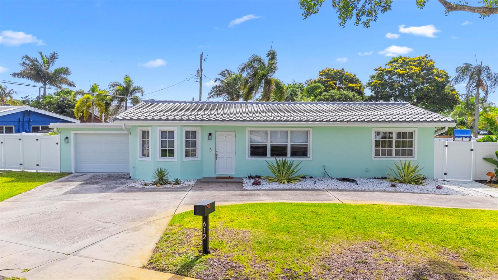 612 SE 10th Avenue, Deerfield Beach FL 33441