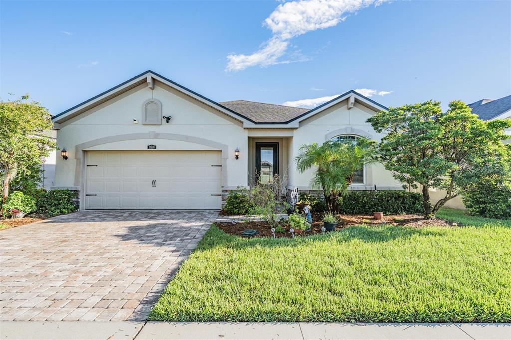 11610 BLUE WOODS DRIVE