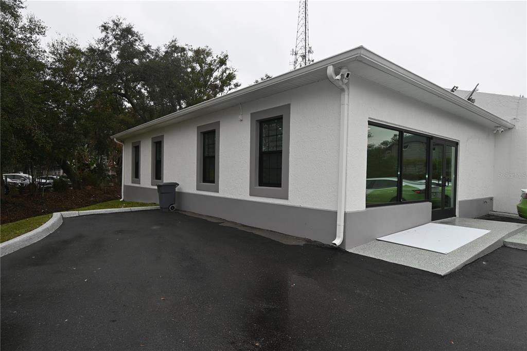 1553 BOREN DRIVE