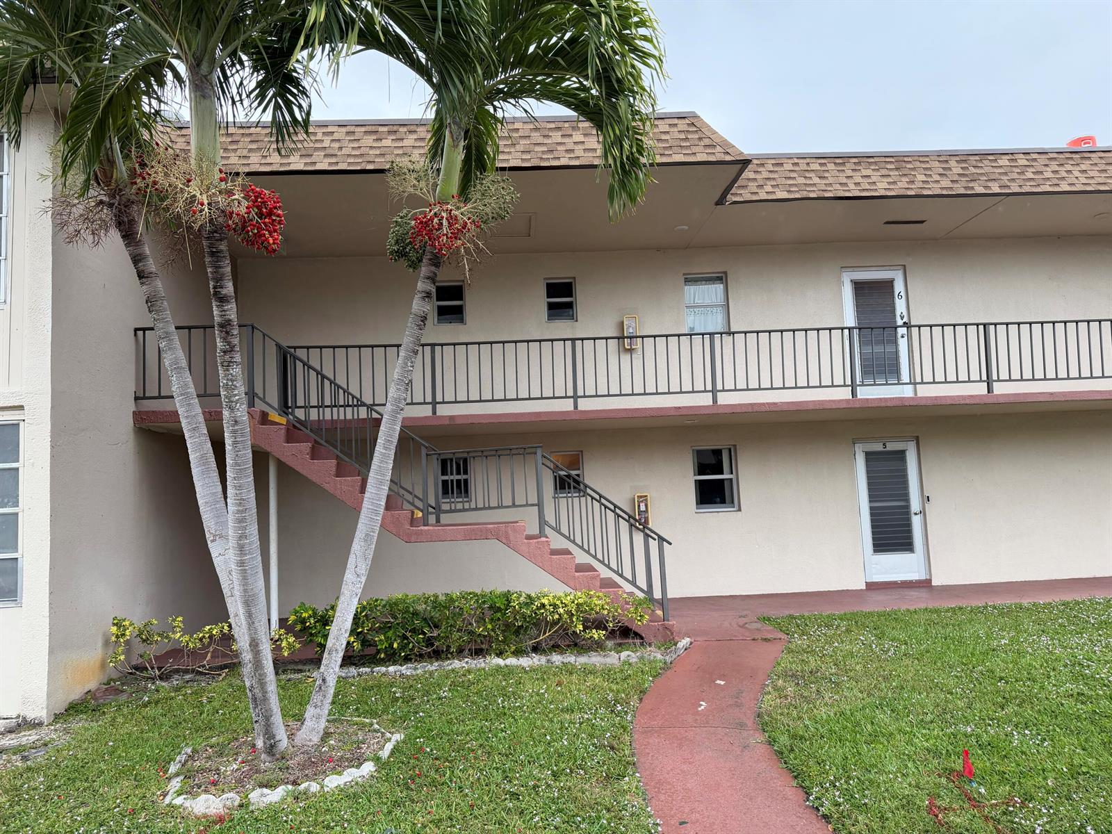 502 Davis Road # 6, Palm Springs FL 33461