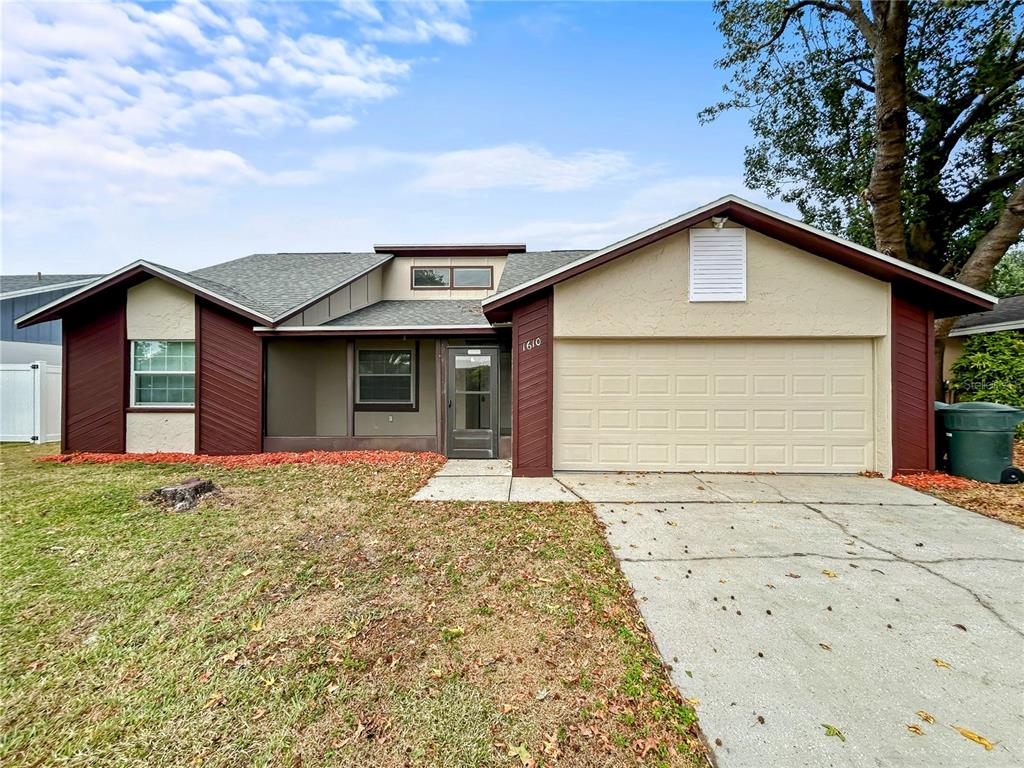 1610 HARBOR WAY