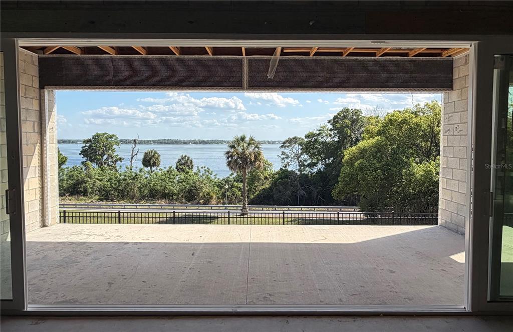 594 CASEY LOOP, MOUNT DORA, FL — photo 2 of 5