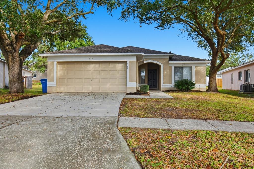 3144 SUMMER HOUSE DRIVE