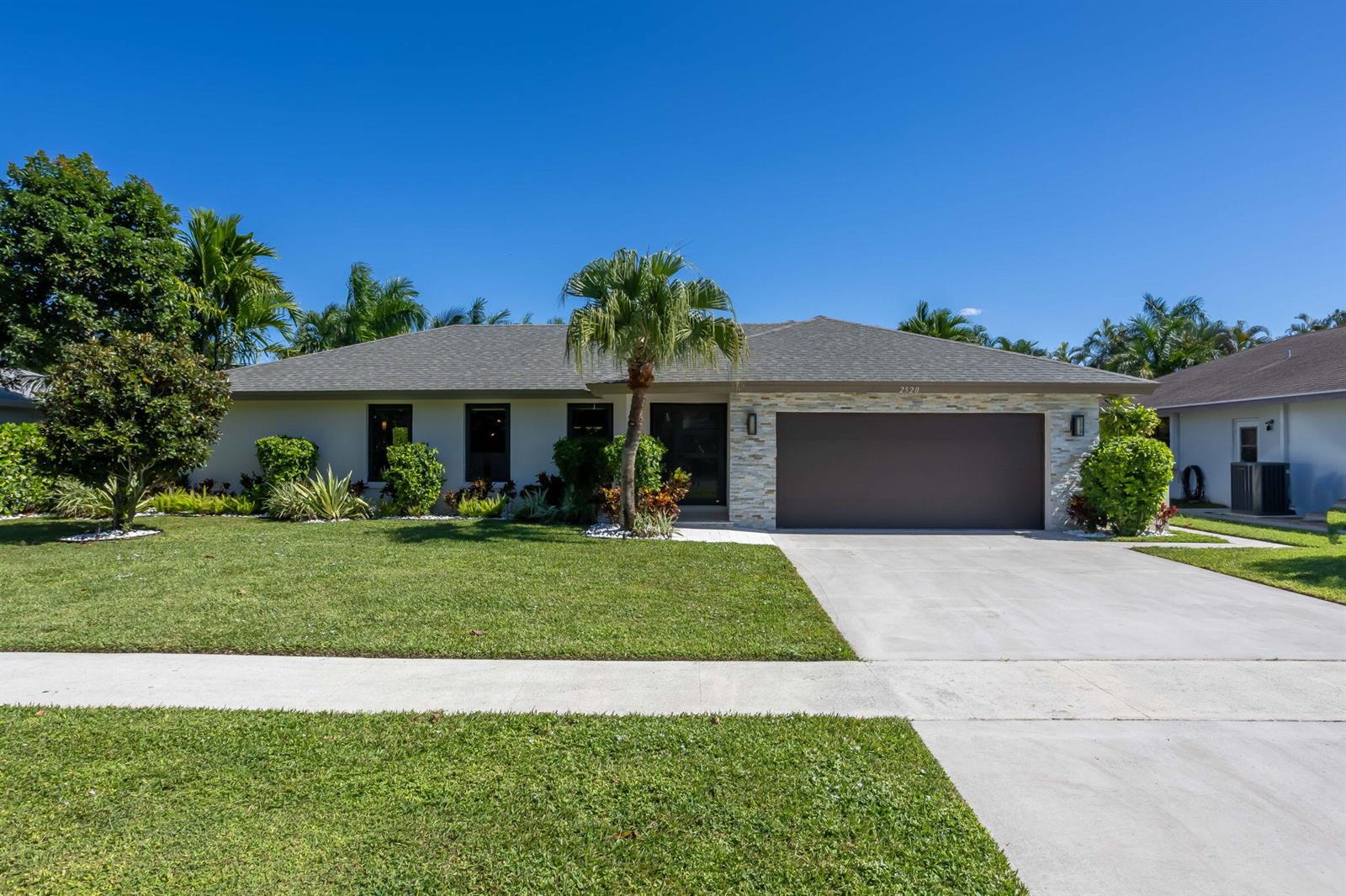 2520 SW 5th Street, Boynton Beach FL 33435