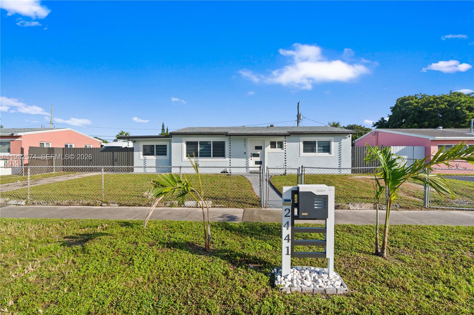 2441 NW 181st Ter, Miami Gardens FL 33056