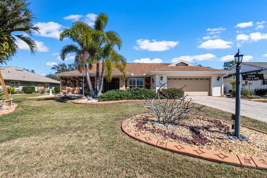 1917 E VIEW DRIVE, SUN CITY CENTER, FL — photo 3 of 30