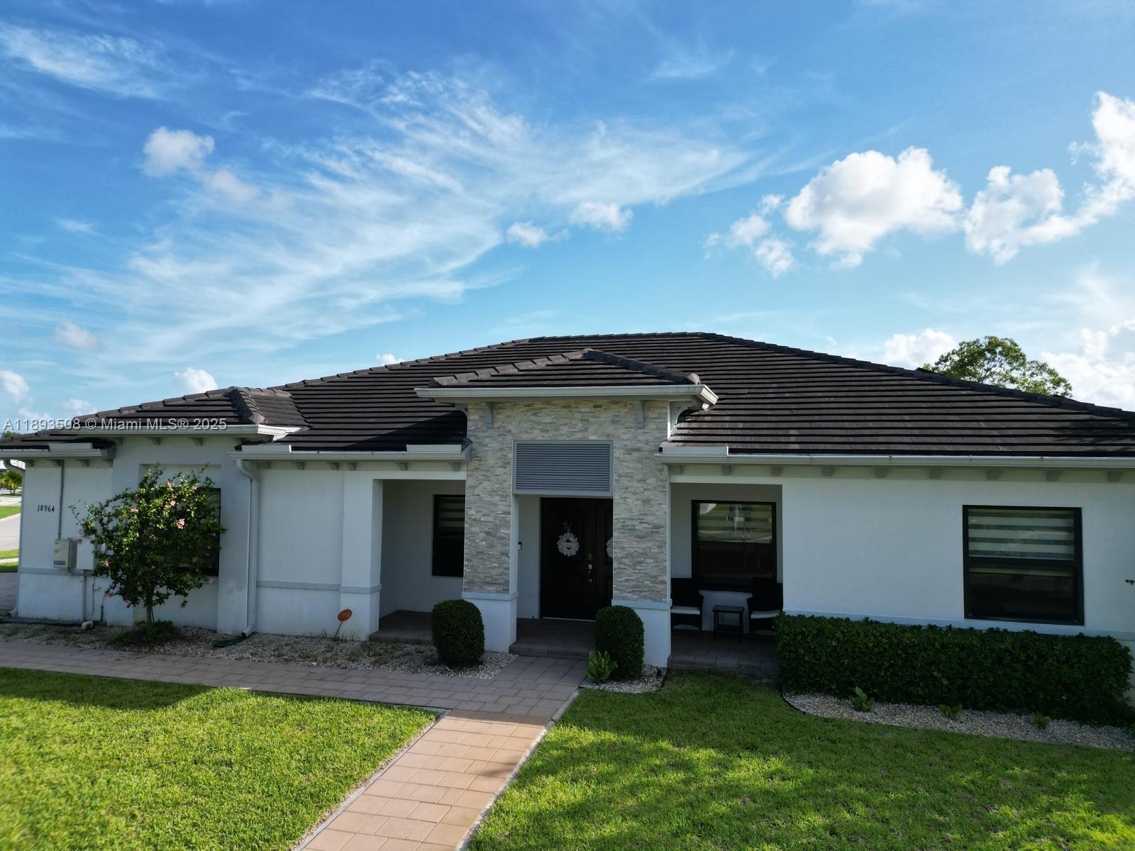 18964 SW 135th Ave, Miami FL 33177