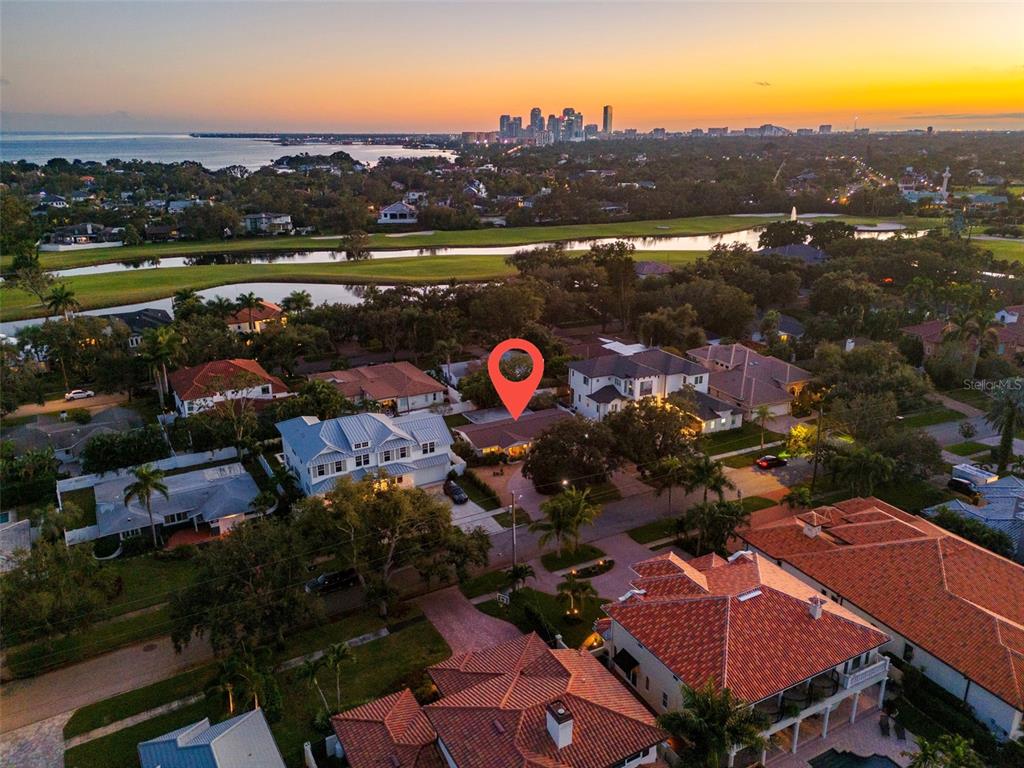 300 BAYVIEW DRIVE NE