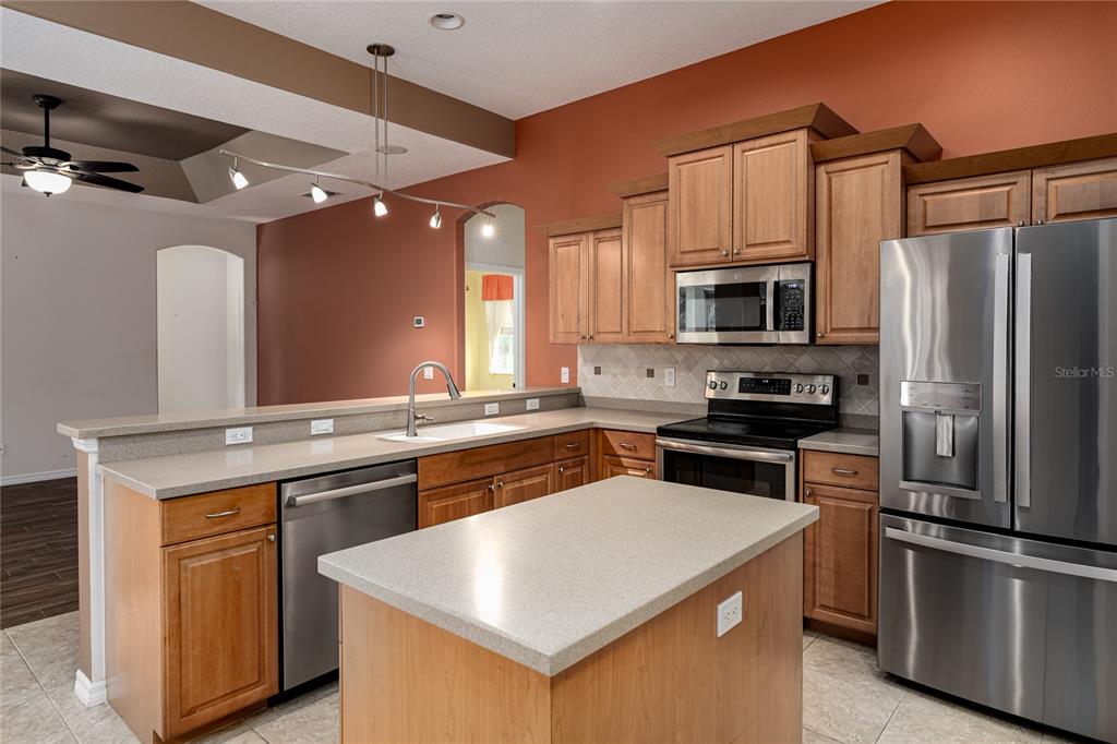 5375 90TH AVENUE CIRCLE E, PARRISH, FL — photo 5 of 30