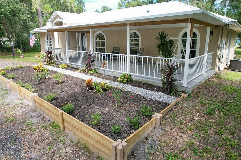 118 E HUNTER RD, PLANT CITY, FL — photo 3 of 30