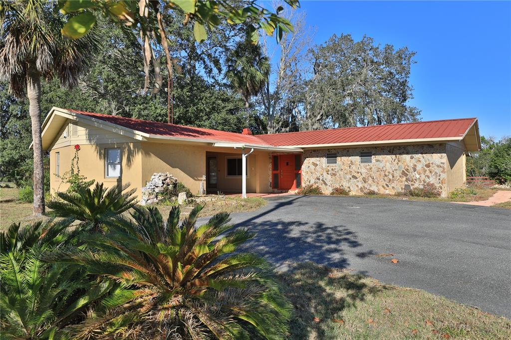 2155 SE COUNTY HIGHWAY 484, BELLEVIEW, FL — photo 2 of 30