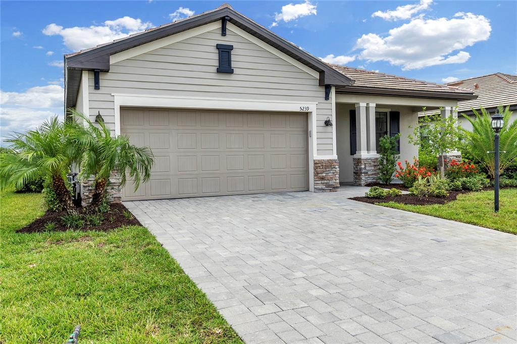 5239 CORAL REEF WAY