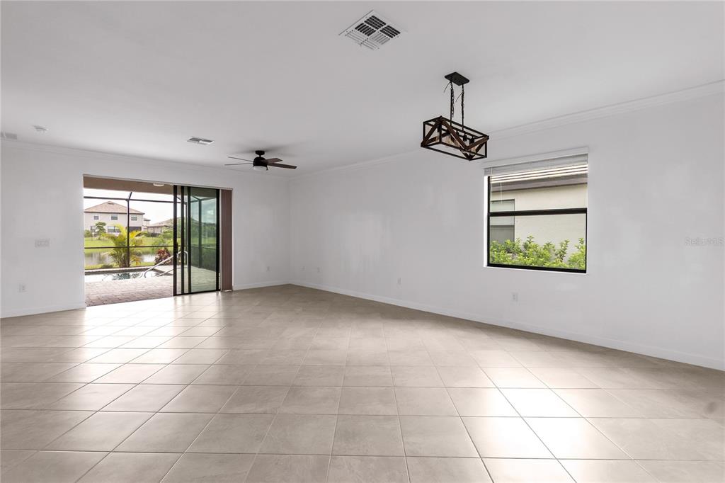 5239 CORAL REEF WAY, BRADENTON, FL — photo 3 of 30