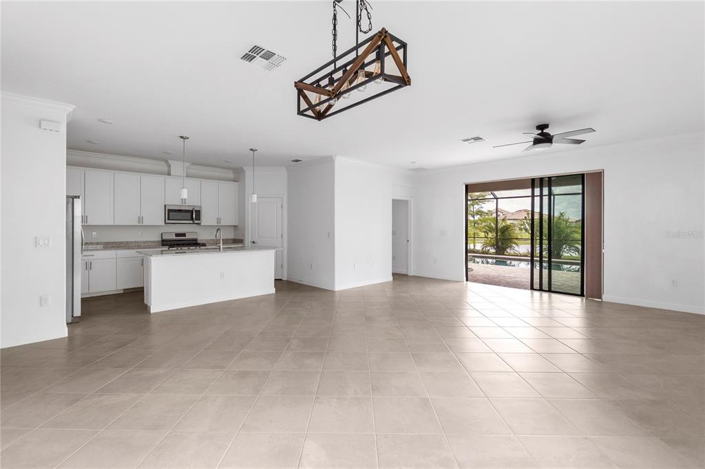 5239 CORAL REEF WAY, BRADENTON, FL — photo 4 of 30
