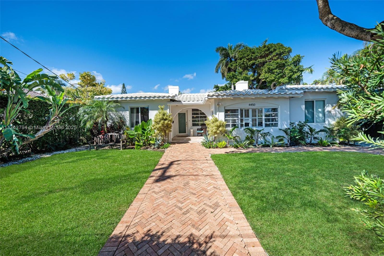 4450 N Jefferson Ave, Miami Beach FL 33140