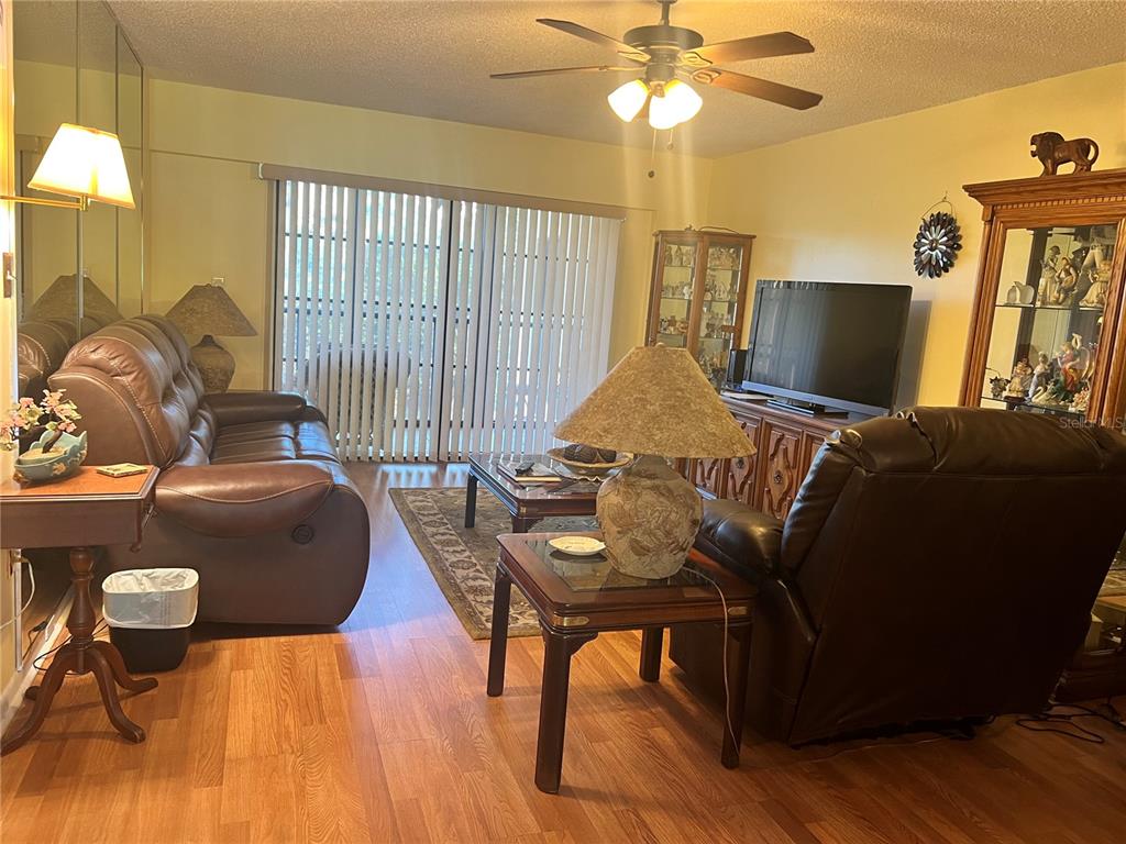 9433 HARBOR GREENS WAY UNIT 404, SEMINOLE, FL — photo 4 of 25