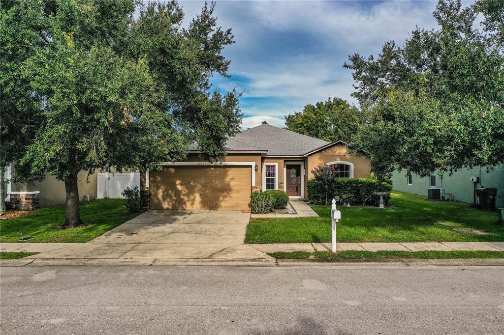 6898 GLENBROOK DRIVE