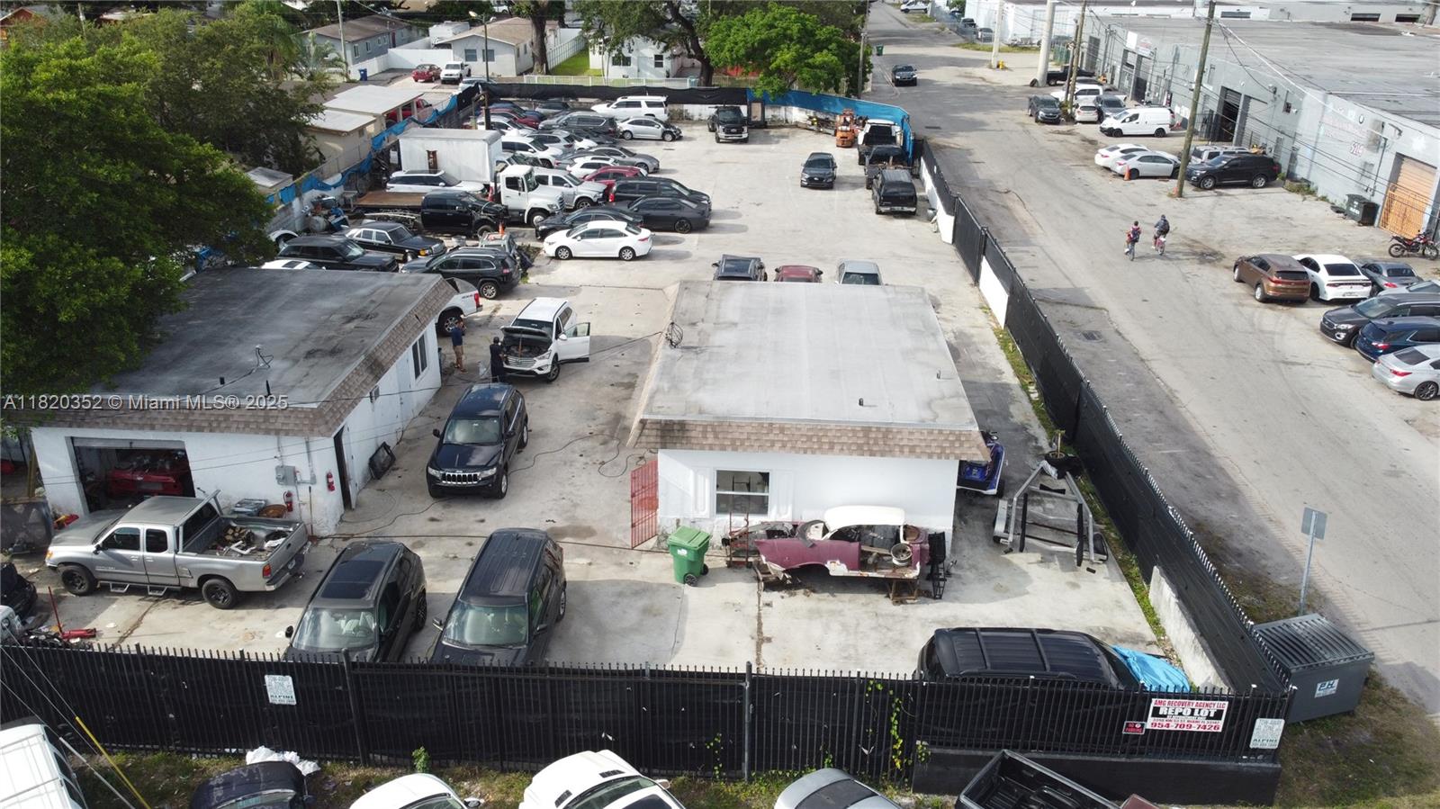 3398 NW 53rd St, Miami FL 33142