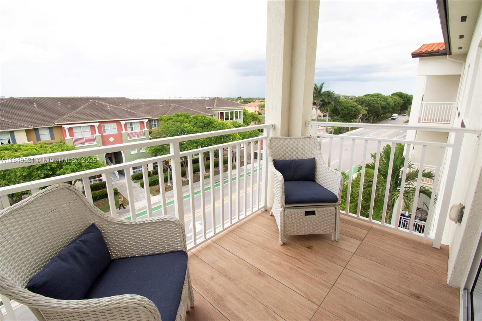 10950 NW 82nd St # 405, Doral FL 33178
